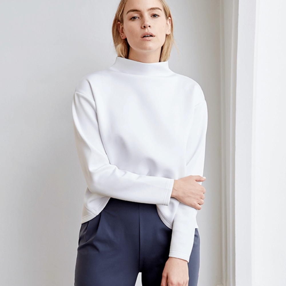 ADAY- NWOT- Like A Boss Seaetshirt.